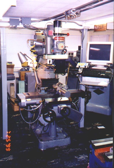 tiltroto2.JPG (73681 bytes)